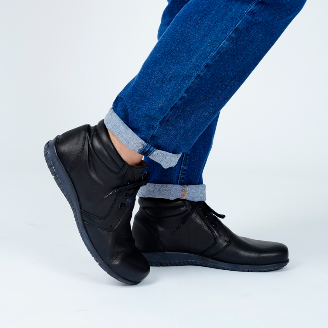 MN Lucio Ankle Boots Black