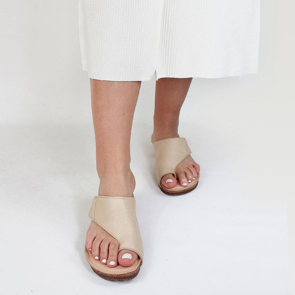 MN-Latina Zehensandalen Damen Leder Beige