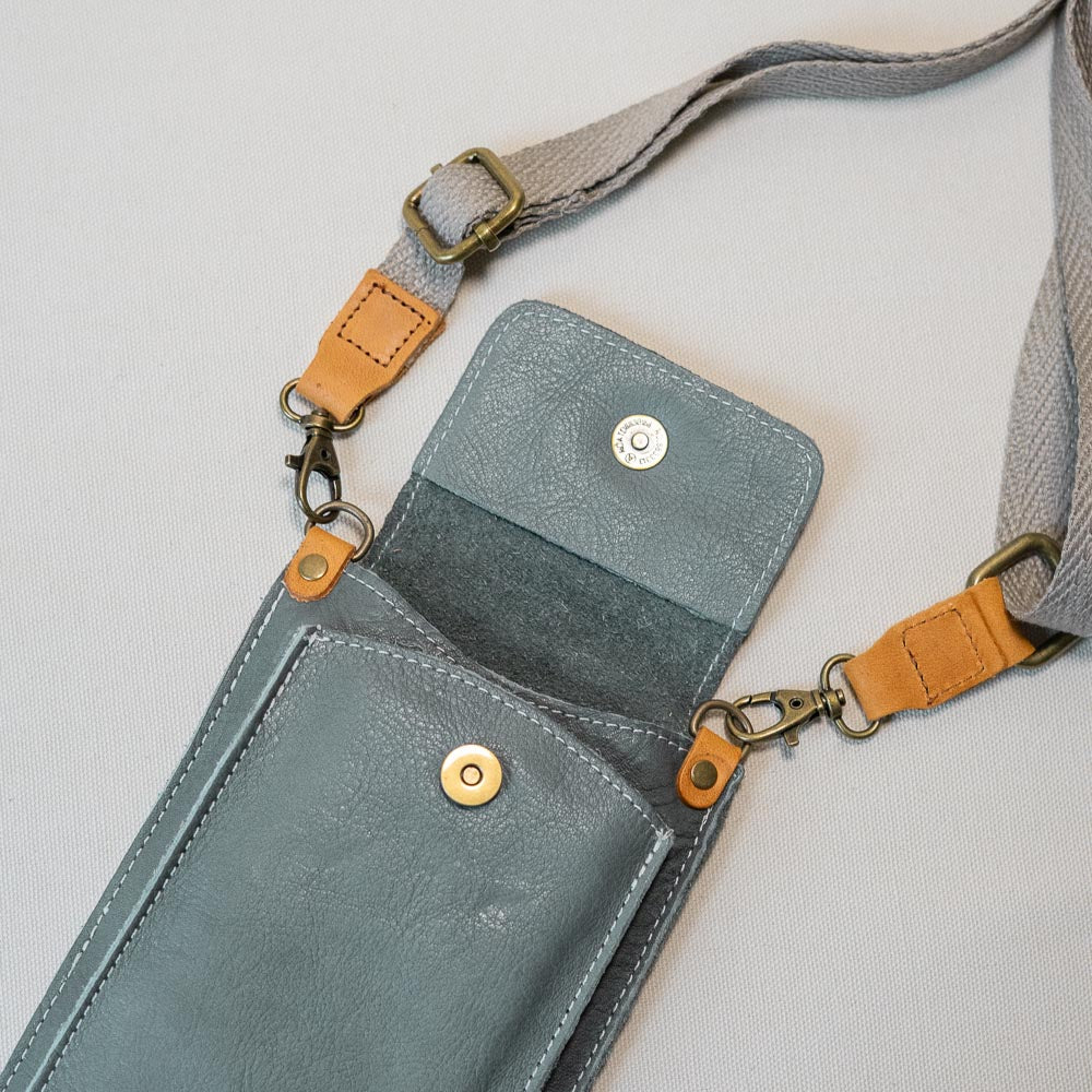 MN-Handytasche-Delamo Grau